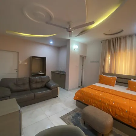 C7 Hazelwood Residence & Suites-2
